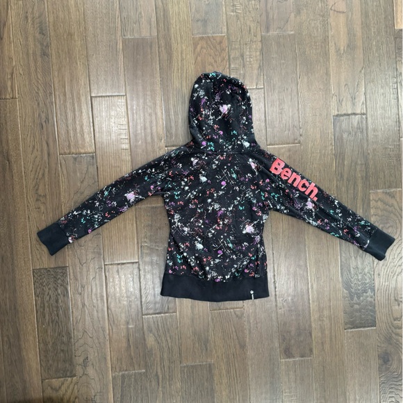 Kids Bench Sweater - Picture 4 of 9